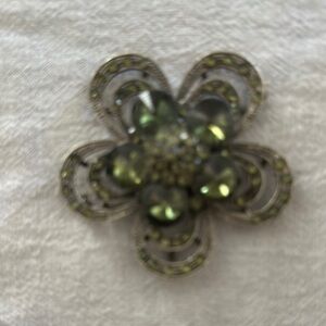 Elegant Green Floral Brooch